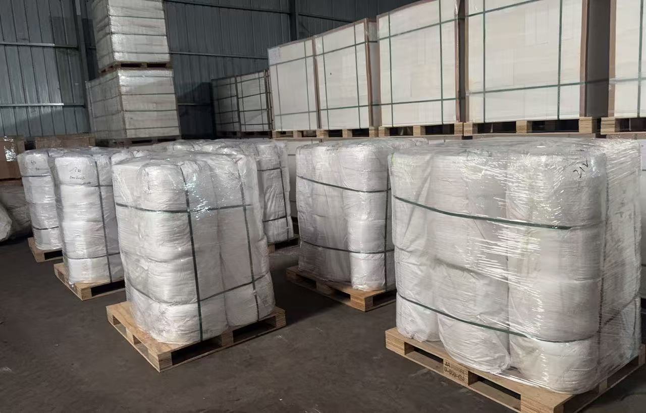 Ceramic fiber board