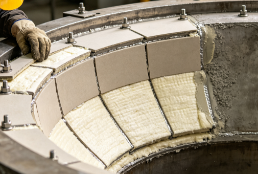 Nano insulation board and high temperature coating applied on aluminum water ladle for shell cooling